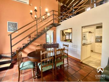 Casa en Las Moreras, Villa de Merlo.