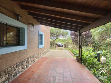 Casa en Las Moreras, Villa de Merlo.