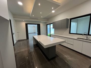 Casa en Venta en Valle Alto  $24,427,950
