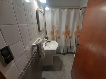 Venta - Casa en Haedo 5 ambientes.