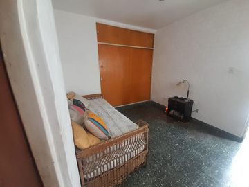 Venta - Casa en Haedo 5 ambientes.