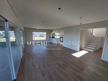 Casa 4 dormitorios venta en Ceibos, Puertos del Lago