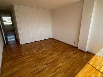 Departamento en venta en la exclusiva colonia Guadalupe Inn