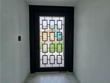 Venta de casa en Ciudad del Mar, amplia, acogedora y con piscina