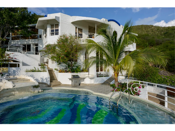 VENTA CASA ALTOS DE MAGOGO- SANTA MARTA