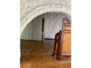 Finca de 1.500m2 con piscina en venta / permuta La Buitrera Palmira