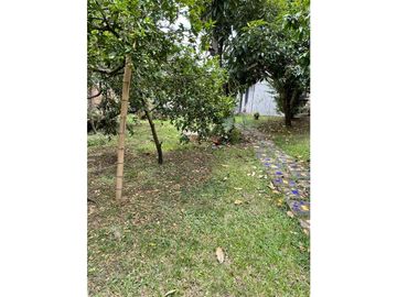 Finca de 1.500m2 con piscina en venta / permuta La Buitrera Palmira
