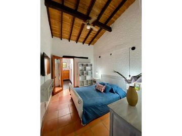 FINCA PARA LA VENTA ENTRE VENECIA Y BOLOMBO-S366