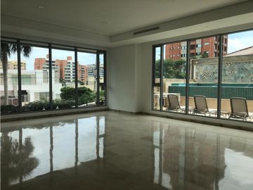SE VENDE LUJOSO APARTAMENTO EN EL SECTOR GOLF
