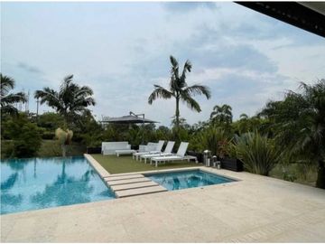 Casa campestre en condominio para la venta en Cerritos, Pereira!!!