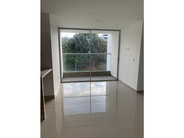 SE VENDE HERMOSO APARTAMENTO EN PISO 7 (URAPANES, VILLAMARA)
