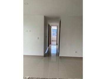 SE VENDE HERMOSO APARTAMENTO EN PISO 7 (URAPANES, VILLAMARA)