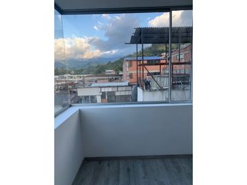 SE VENDE HERMOSO APARTAMENTO EN URAPANES, VILLAMARA
