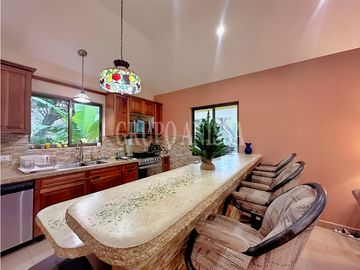 Oportunidad! Se Vende Hermosa Casa en Altos del Maria