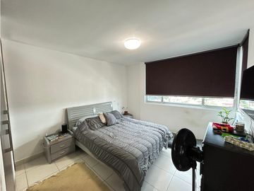 Venta de Apartamento de 3rec y 2b en Ph Miró, El Cangrejo.