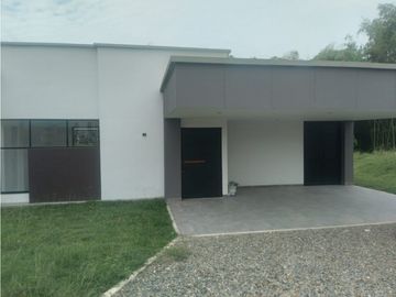 Casa campestre en condominio para la venta en Cerritos, Pereira!!!