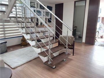 Hermosa casa en Cota