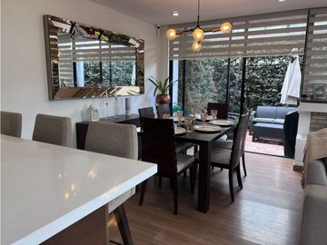 Hermosa casa en Cota
