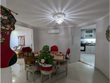 SE VENDE CASA EN LA CASTELLANA AMPLIADA