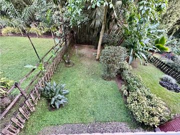 Casa en venta en Envigado sector Loma de Los Mesa