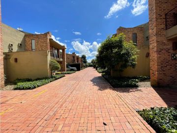 Vendemos hermosa casa en Chia