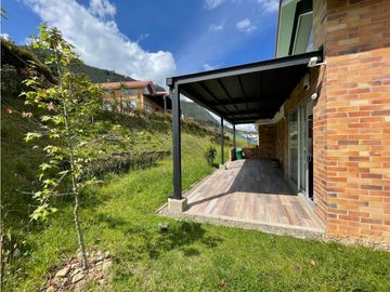 Rentamos o vendemos hermosa casa Campestre en Cajicá