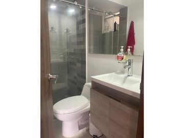 VENDO HERMOSO APARTAMENTO 4TO PISO VALLE DEL LILI SM 8295574