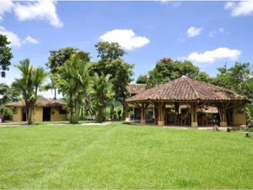 Se Vende Finca Hotel La Tebaida Quindío