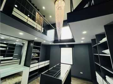 Casa Amoblada en alquiler Medellin, Las palmas