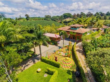 Se Vende Hotel Campestre Camping Quimbaya Quindio