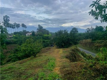 Se Vende Lote Sub-Urbano para Condominio Cerrado El Caimo Armenia