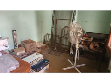 Vendo Casa 3 dor + Local Comercial Bº San Vicente Escritura