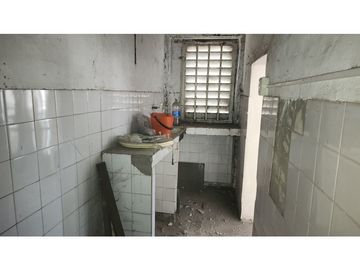 Vendo Casa 3 dor + Local Comercial Bº San Vicente Escritura