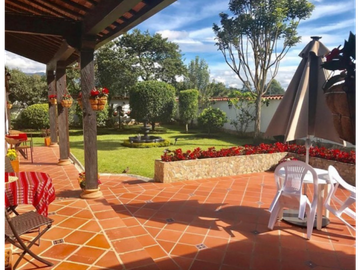 vendo casa finca Rionegro cabeceras de llano Grande. 777 m2