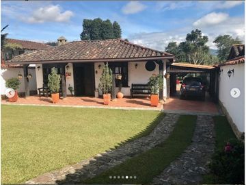 vendo casa finca Rionegro cabeceras de llano Grande. 777 m2