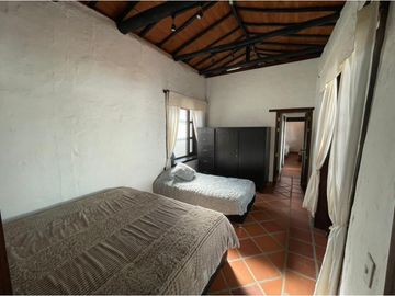 vendo casa finca Rionegro cabeceras de llano Grande. 777 m2
