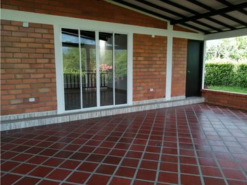 VENTA CASA CAMPESTRE VIA  QUIMBAYA  ALCALA (V.)