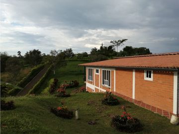 VENTA CASA CAMPESTRE VIA  QUIMBAYA  ALCALA (V.)
