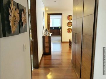 Se Vende Apartamento Grande Edificio Exclusivo La Castellana