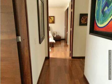Se Vende Apartamento Grande Edificio Exclusivo La Castellana