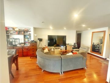 Se Vende Apartamento Grande Edificio Exclusivo La Castellana