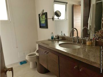Se Vende Apartamento Grande Edificio Exclusivo La Castellana