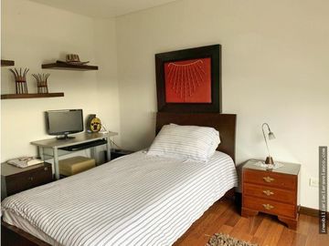 Se Vende Apartamento Grande Edificio Exclusivo La Castellana
