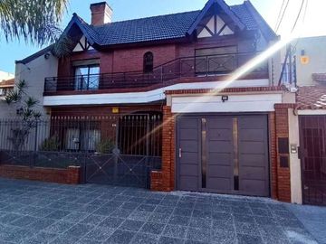 Casa en venta en Ramos Mejia Sur