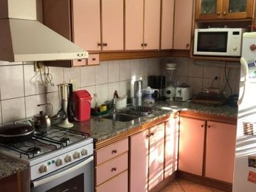 Casa PH en venta en Sarandi Oeste