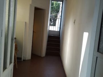 Casa PH en venta en Sarandi Oeste