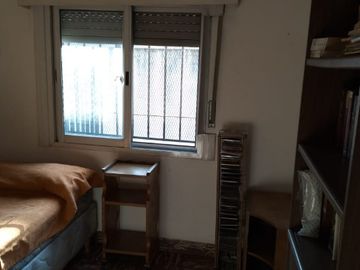 Casa PH en venta en Sarandi Oeste