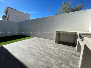 CASA EN VENTA EN   ALTOZANO