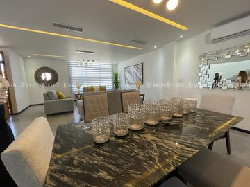 CASA EN VENTA EN   ALTOZANO