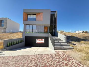 CASA EN VENTA EN   ALTOZANO